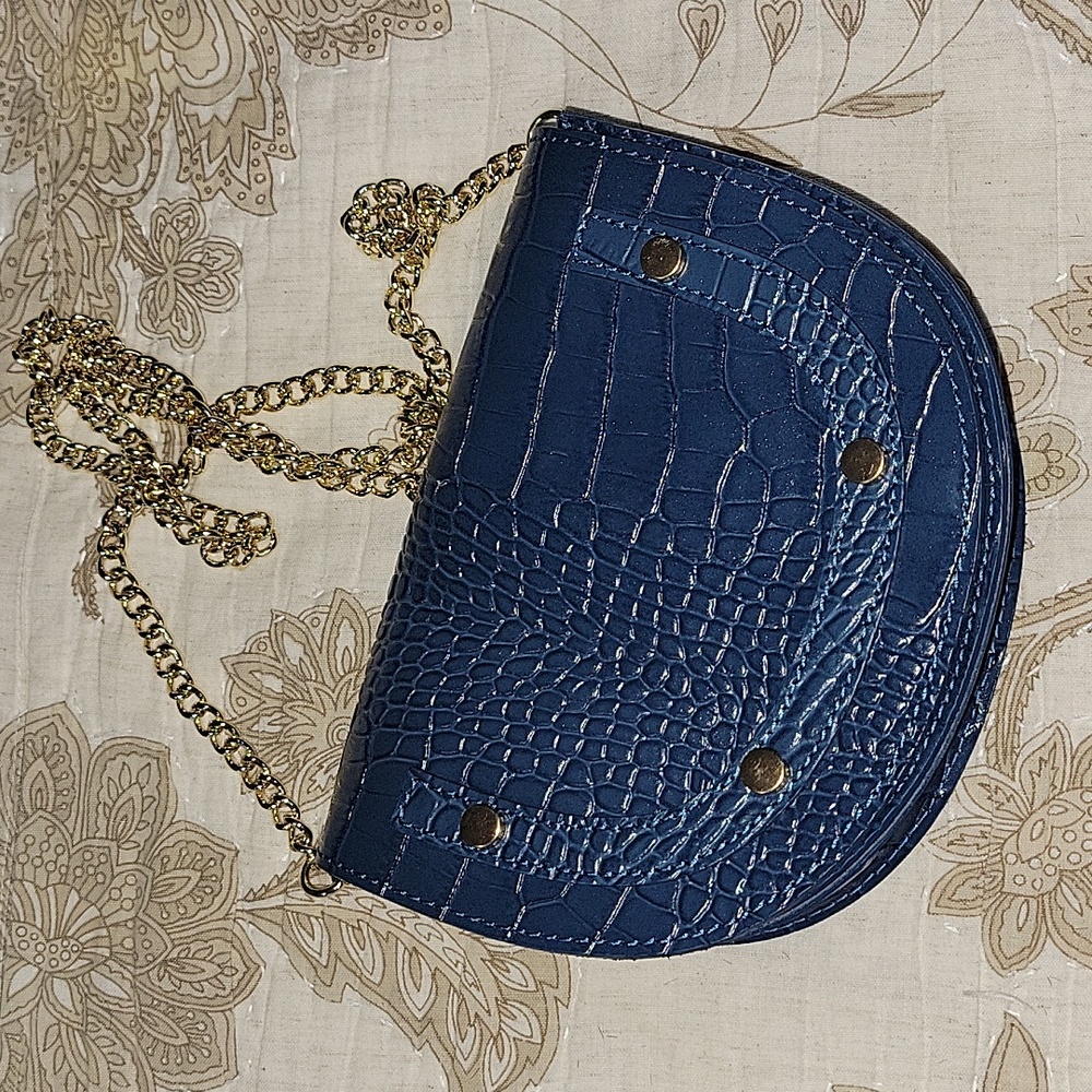 Stella Bianca half moon mini Leather crossbody Bag with Gold Chain